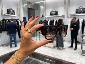 Stylish Oversized Sunglasses