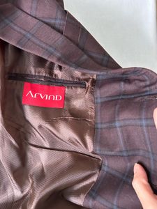 Arvind Checkered 3 Piece Suit Set With Cover