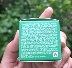 Innisfree volcanic pore clay mask 240 ml