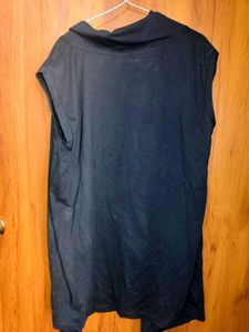 Women's Black Sleeveless Cardigan shrug