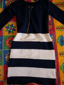 a la mode Statement Dress