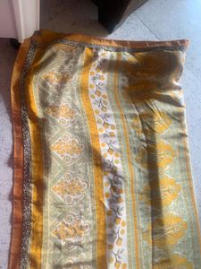 Elegant Floral Print Saree