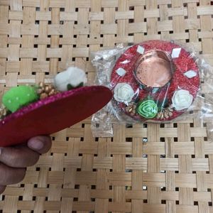 Festive T-light Candle Holder Set