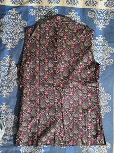 Men Blue Kurta With Silk Jacket