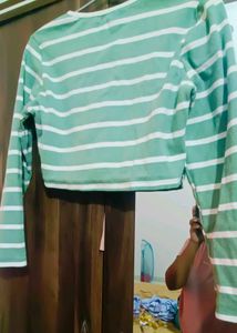Striped Cropped Long Sleeve Top