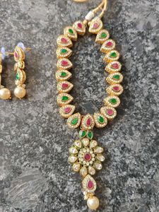 Exquisite Gold-Plated Earrings with Pearls