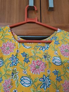 Yellow Floral Print Sleeveless Kurta