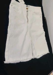 FREAKINS White Denim Raw Edge Shorts