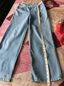 Light Wash Jeans &amp; Graphic Tee Set