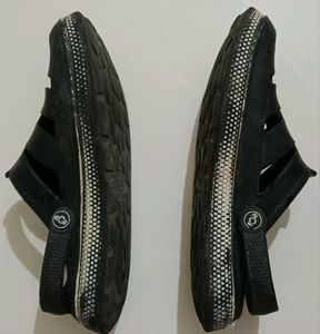 Black Clog-Style Sandals