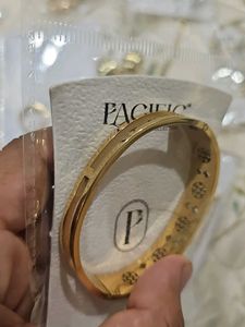 Gold Tone Bangle with Rhinestones