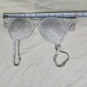Stylish White 🪔 Padded Bra