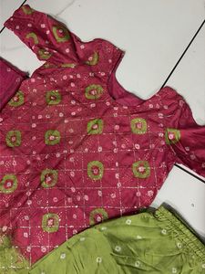 Beautiful Pink &amp; Green Kurta Set