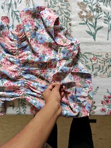 Floral Print One-Shoulder Romper