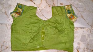 Beautiful Green &amp; Purple bandhani saree
