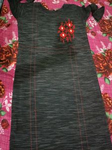 Stylish Embroidered Kurta size-L