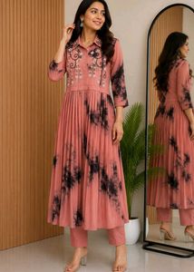 Stylish Pink Tie-Dye Kurta Set with Pleated Skirt