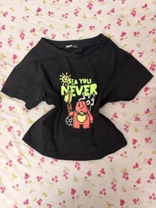 Cute graphic crop top