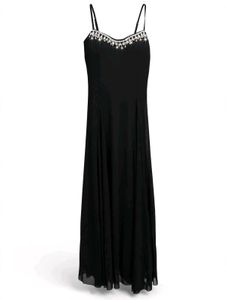 *Glamorous Black Crystal Embellished Evening Dress
