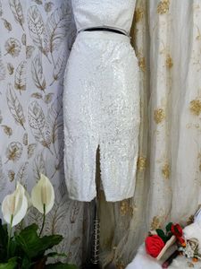 Sparkling White Sequin Tube Midi skirt