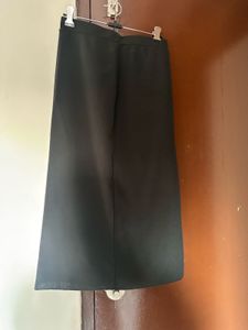 Classic Black slit skirt