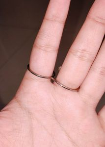 Pretty Two Fingers Designer Ring. 🤩💍