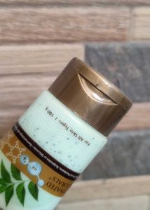 Totally New Face Scrub