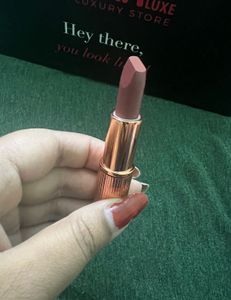 Charlotte Tilbury Pillow Talk Matte Revolution