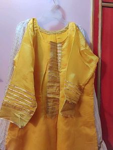 Yellow &amp; Gold Salwar Kameez