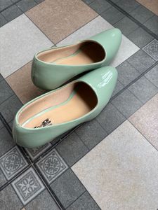 Stylish Mint Green Belly – Like New Condition ✨