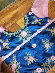 Stunning 💗Pink Embroidered Lehenga Choli