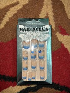 Nail Noble Blue Ombre Press-On Nails