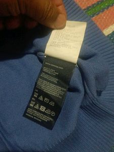 V-neck sweater by Tommy Hilfiger