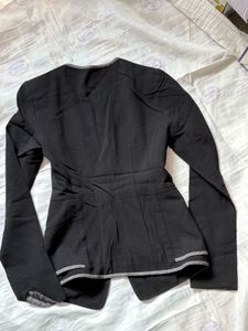 Chic Black Blazer Jacket