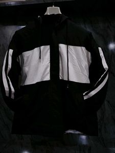 Stylish Black &amp; White Colorblock Jacket
