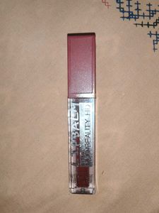 Huda Beauty Liquid Matte Lipstick