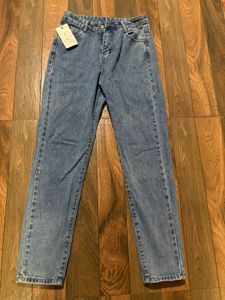 Classic Blue Wash Mom Jeans