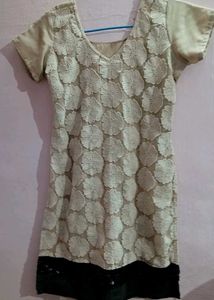 Embroidered Kurta With Sequins