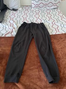 Comfortable black Joggers