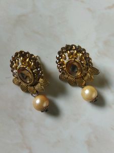 Gold Toned Necklace &amp; Earring Set