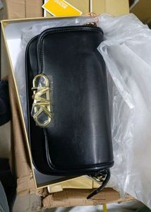Micheal kors Slingbags