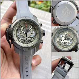 Graham Chronofighter Oversize Gold