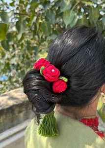 Handmade Crochet rose gajra🌹✨