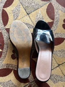 Chic Black Slides