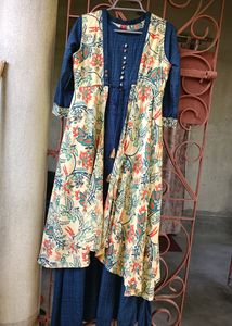 Branded Beautiful Navy Blue Kurta With Outer💙🧡💙