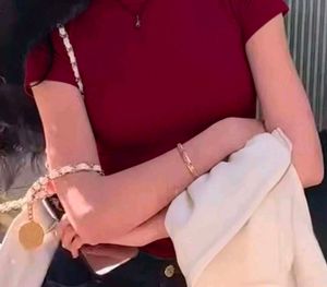 savana by urbanic maroon sleek tshirt