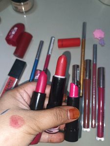 Lipstick + Lipliner
