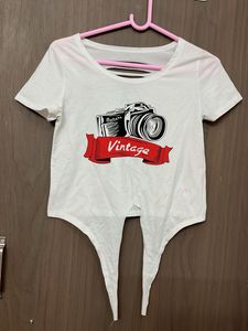 New Vintage Camera Graphic Tee for S and M