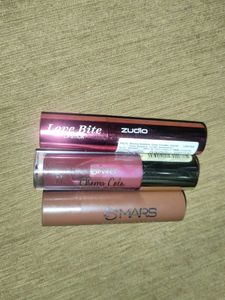 SALE! - 3x lipsticks - Mars & Zudio