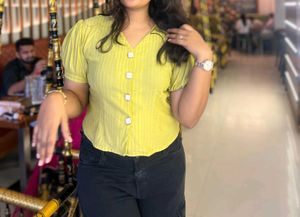 Trendy Puff Sleeve V-Neck Top